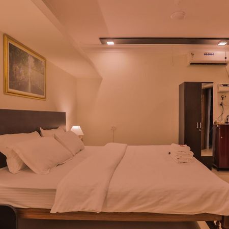 Pinnacle Blue By The Beach Calangute Exterior foto