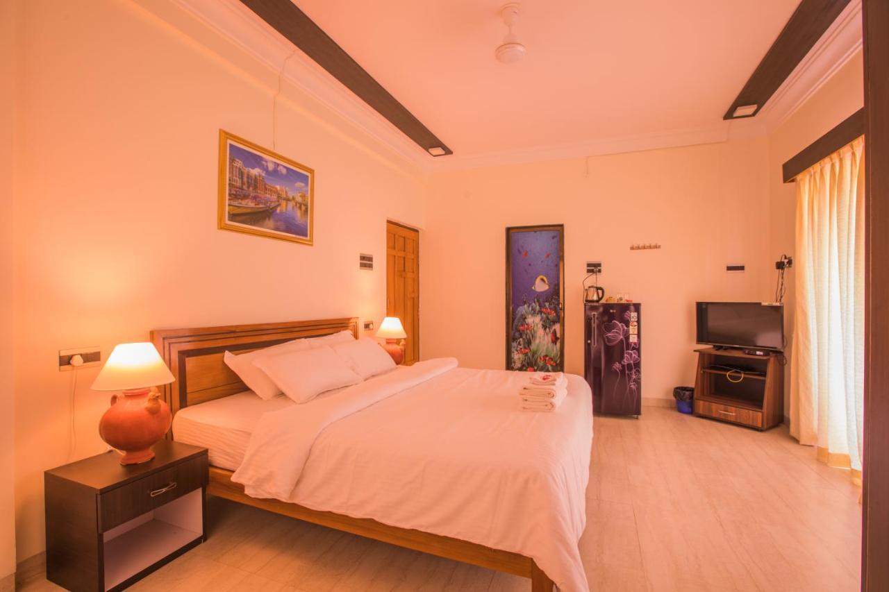 Pinnacle Blue By The Beach Calangute Exterior foto