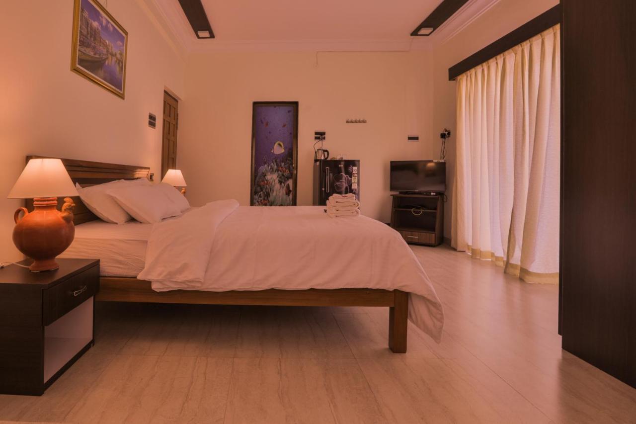 Pinnacle Blue By The Beach Calangute Exterior foto